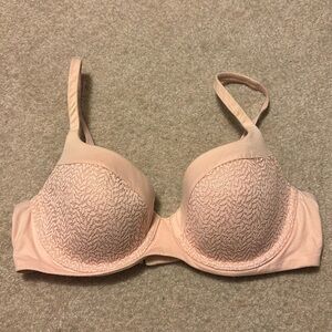 Victoria’s Secret Body by Victoria lined demi 34D pink bra